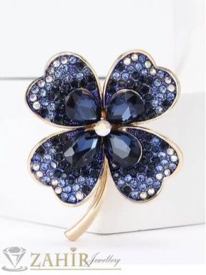 Кристална брошка ТАЛИСМАН - четирилистна детелина с преливащи сини кристали на златиста основа, размер 3,5 на 4 см - B1468